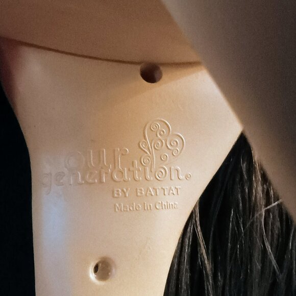 EUC: Our Generation Horse by Battat 20" Tall with Saddle and Poseable Legs - Picture 3 of 11